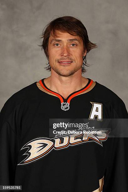 Teemu Selanne of the Anaheim Ducks poses for his official headshot for the 2012-2013 season on January 13, 2013 at Honda Center in El Segundo,...