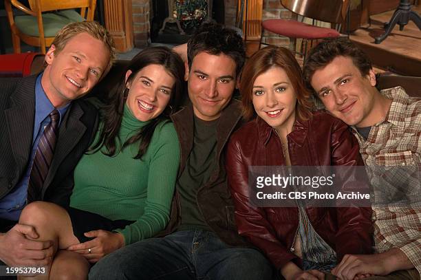 From l-r, Neil Patrick Harris, Cobie Smulders, Josh Radnor, Alyson Hannigan and Jason Segel of the CBS Pilot HOW I MET YOUR MOTHER
