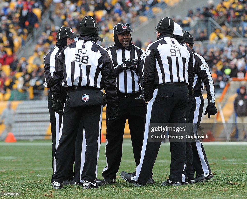 Cleveland Browns  v Pittsburgh Steelers