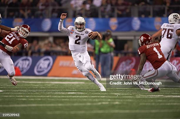 Cotton Bowl Classic: Texas A&M QB Johnny Manziel in action, rushing vs Oklahoma at Cowboys Stadium. Arlington, TX 1/4/2013 CREDIT: John W. McDonough