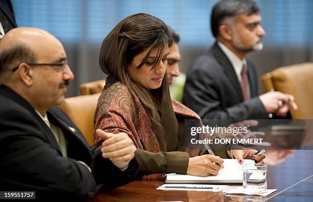Elham Rabbani 703 Hina Rabbani Khar Photos & High Res Pictures - Getty Images