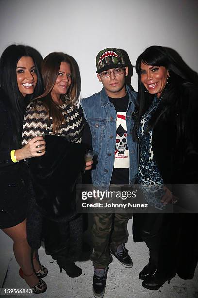 Ronchy Rizzo 146 Karen Rizzo Stock Photos, High-Res Pictures, and Images - Getty Images