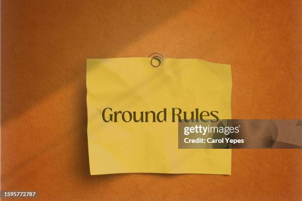 ground rules in a sticky note - ground rules stock pictures, royalty-free photos & images