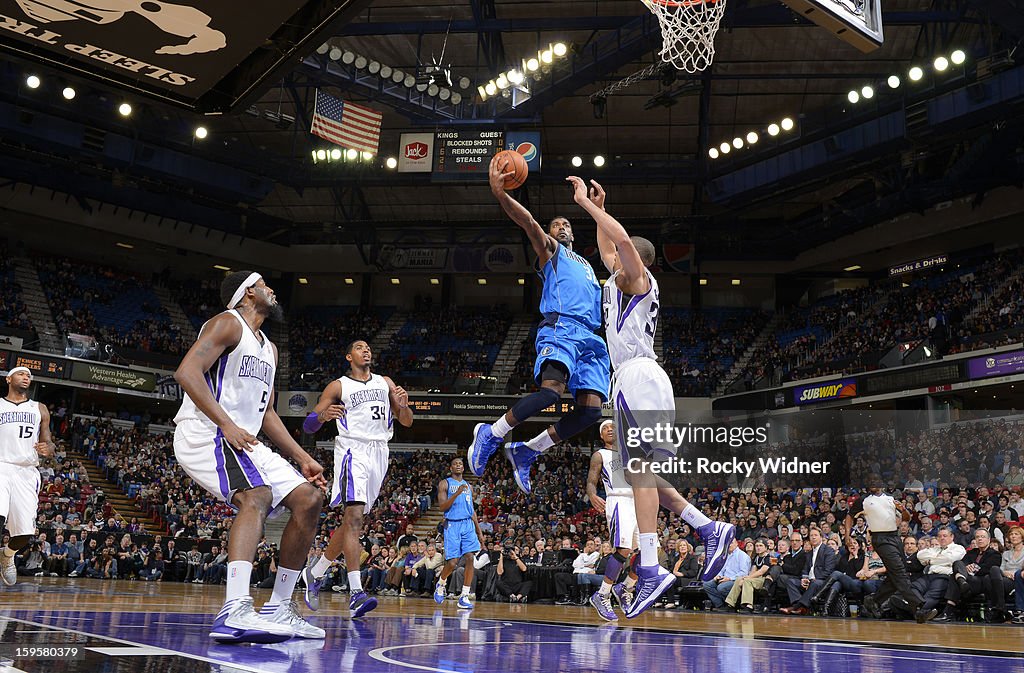 Dallas Mavericks v Sacramento Kings