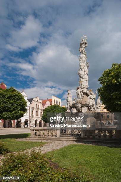 the marian column and the typical houses - moravia stock pictures, royalty-free photos & images