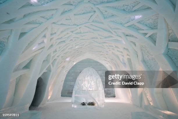 ice hotel, kiruna, sweden - ice hotel sweden stock-fotos und bilder