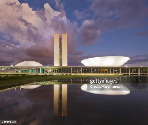 the national congress of brazil - congresso nacional imagens e fotografias de stock