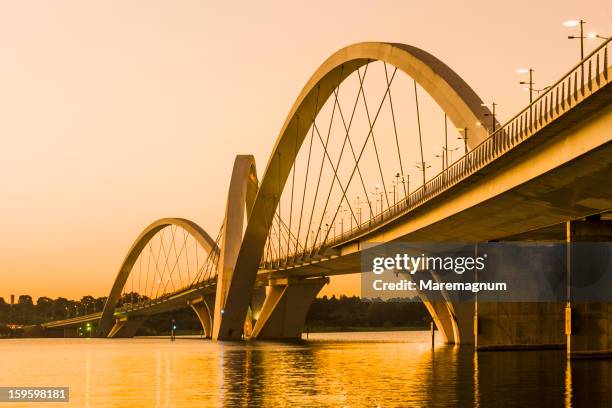 bridge juscelino kubitschek - distrito federal brasilia stock pictures, royalty-free photos & images