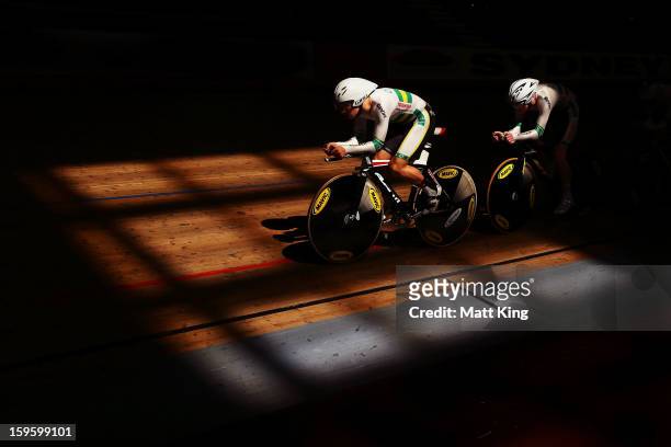 Members of the Australian Gold team compete in the Men's U19 4000m Team Pursuit Final during day two of the 2013 Australian Youth Olympic Festival at...