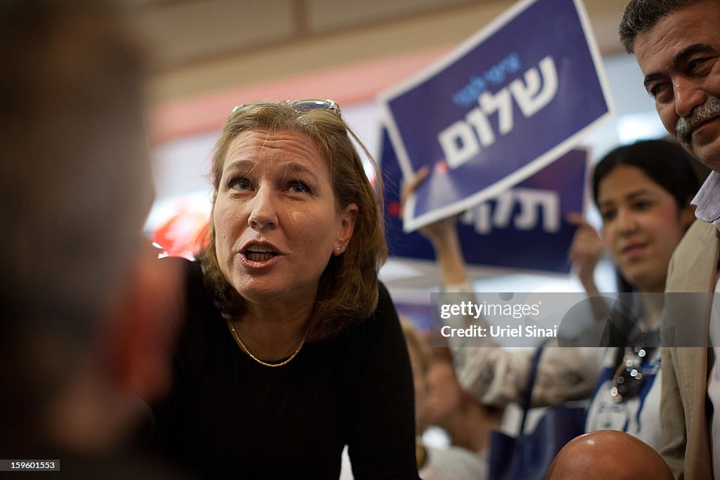 Tzipi Livni Campaigns In Ramat Gan