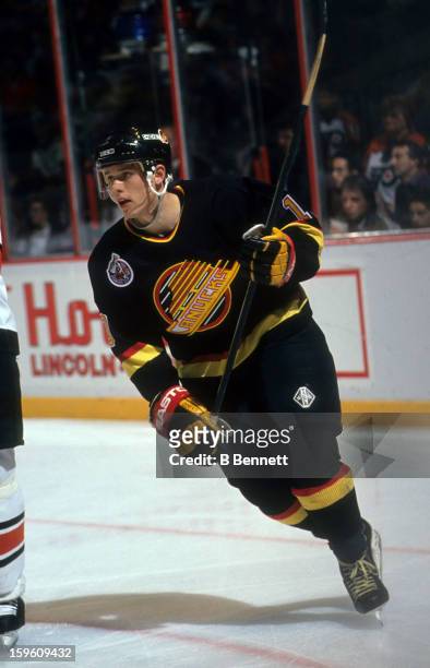 Pavel Bure of the Vancouver Canucks skates on the ice during an NHL game against the Philadelphia Flyers on October 22, 1992 at the Spectrum in...