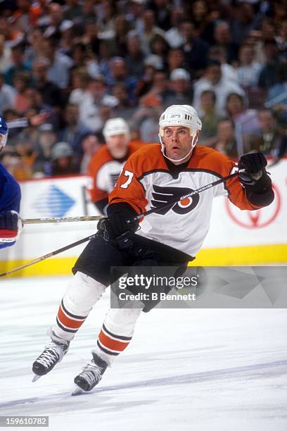 Adam Oates of the Philadelphia Flyers skates on the ice during an NHL game against the New York Rangers on April 13, 2002 at the Wells Fargo Center...