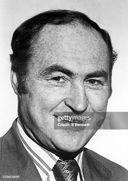 Head coach Red Kelly of the Toronto Maple Leafs poses for a portrait circa 1975 in Toronto, Ontario, Canada.