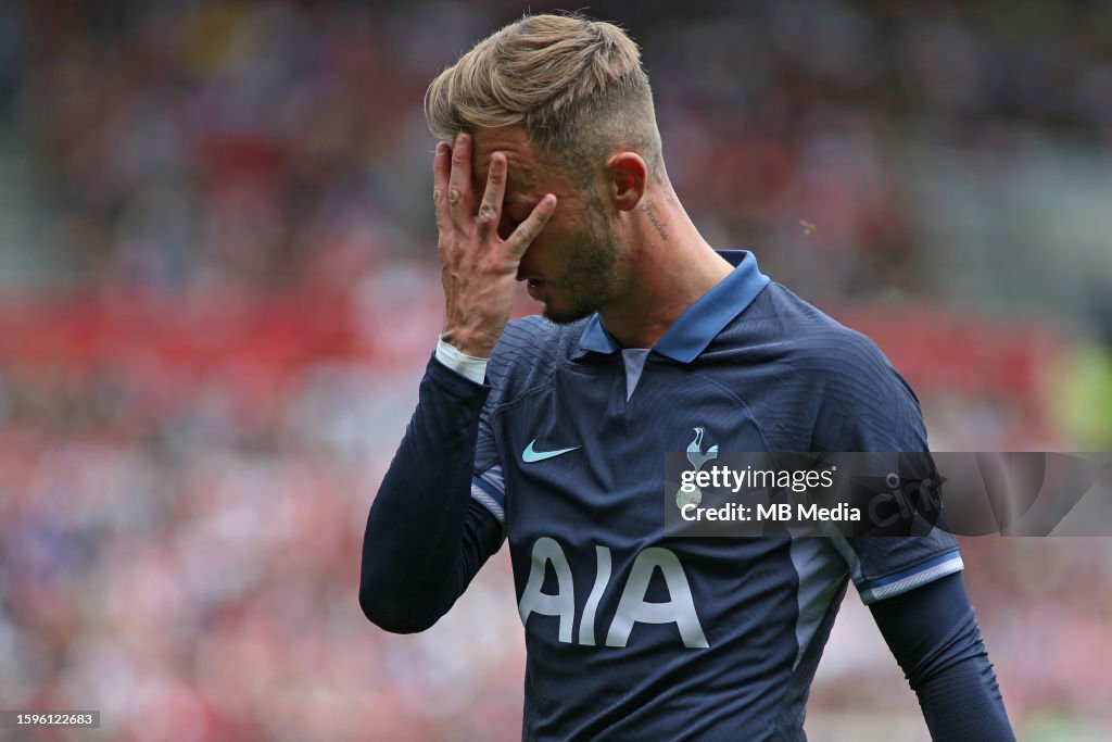 Brentford FC v Tottenham Hotspur - Premier League