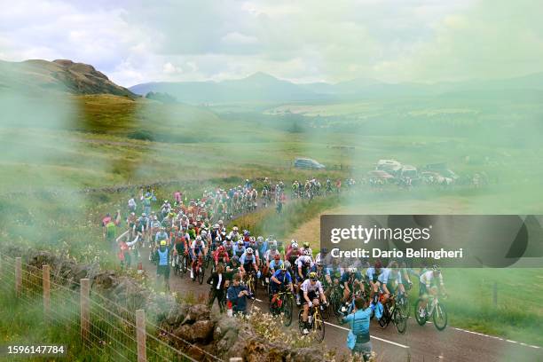 General view of the peloton compete climbing to the Crow road during the 96th UCI Cycling World Championships Glasgow 2023, Men Elite Road Race a...