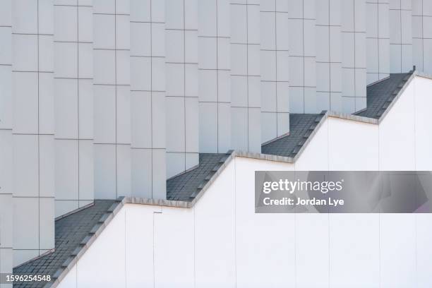 building design like a moving up diagram - crescita foto e immagini stock