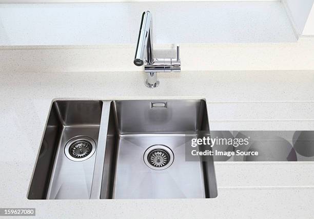 kitchen sink - gootsteen stockfoto's en -beelden