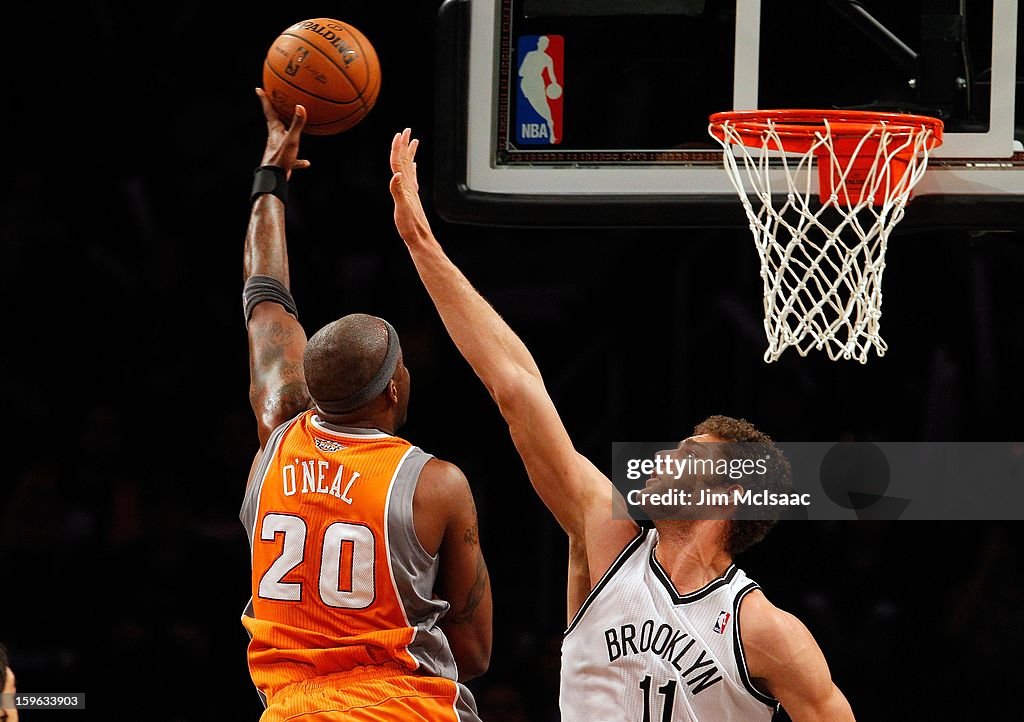 Phoenix Suns v Brooklyn Nets