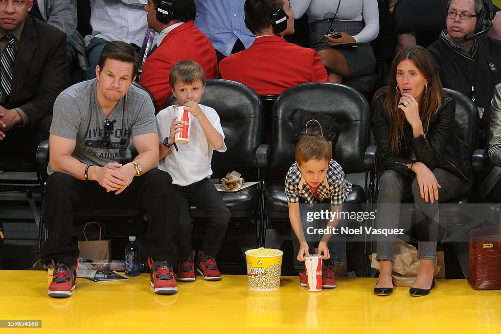 Celebrities At The Lakers Game