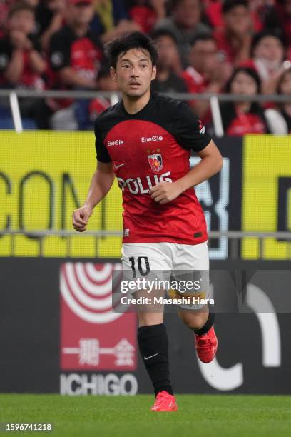 Shoya Nakajima of Urawa Reds in action during the J.LEAGUE Meiji Yasuda J1 22nd Sec. Match between Urawa Red Diamonds and Yokohama F･Marinos at...