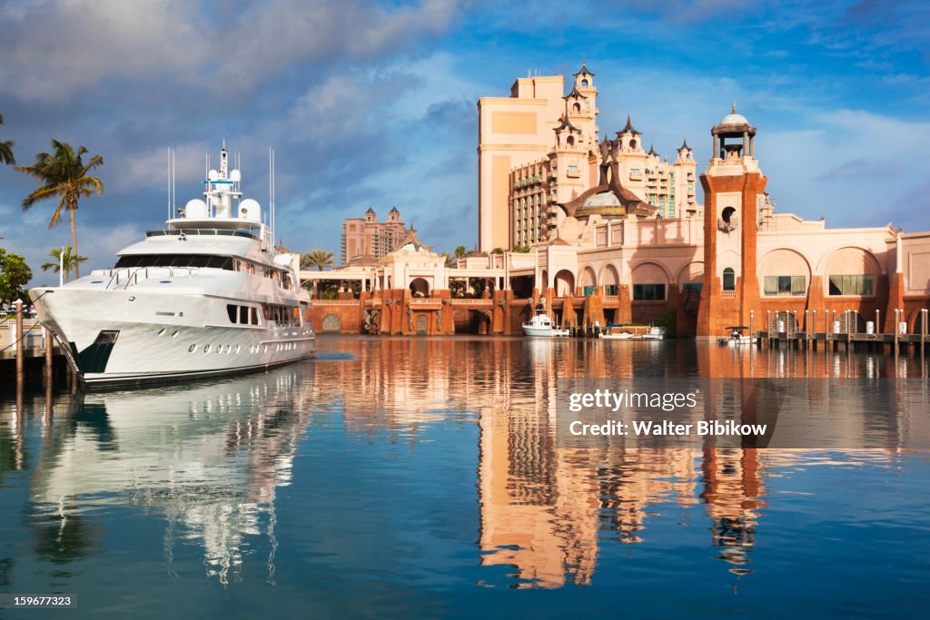 Nassau, Paradise Island, Atlantis Hotel & Casino