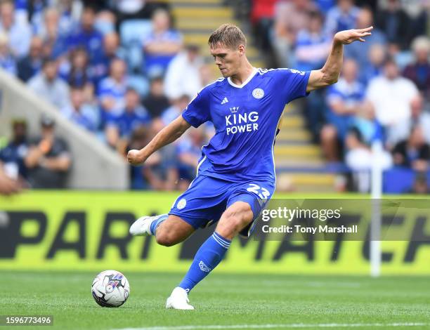 Vestergaard 7,335 Jannik Vestergaard Soccer Stock Photos, High-Res Pictures, and ...