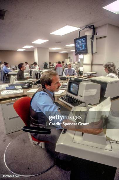 1982 Computer Companies 3 191 photos et images haute résolution de Dec 1982 - Getty Images