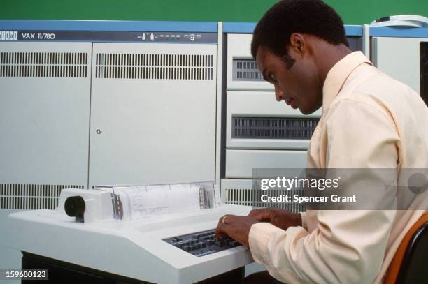 Vax Machine Computer 307 Digital Equipment Corporation Vax Stock Photos, High-Res Pictures ...