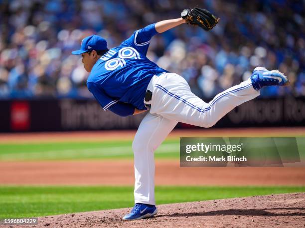 Hyun Jin Ryu of the Toronto Blue Jays pitches to the Chicago Cubs during the fourth inning in their MLB game at the Rogers Centre on August 13, 2023...