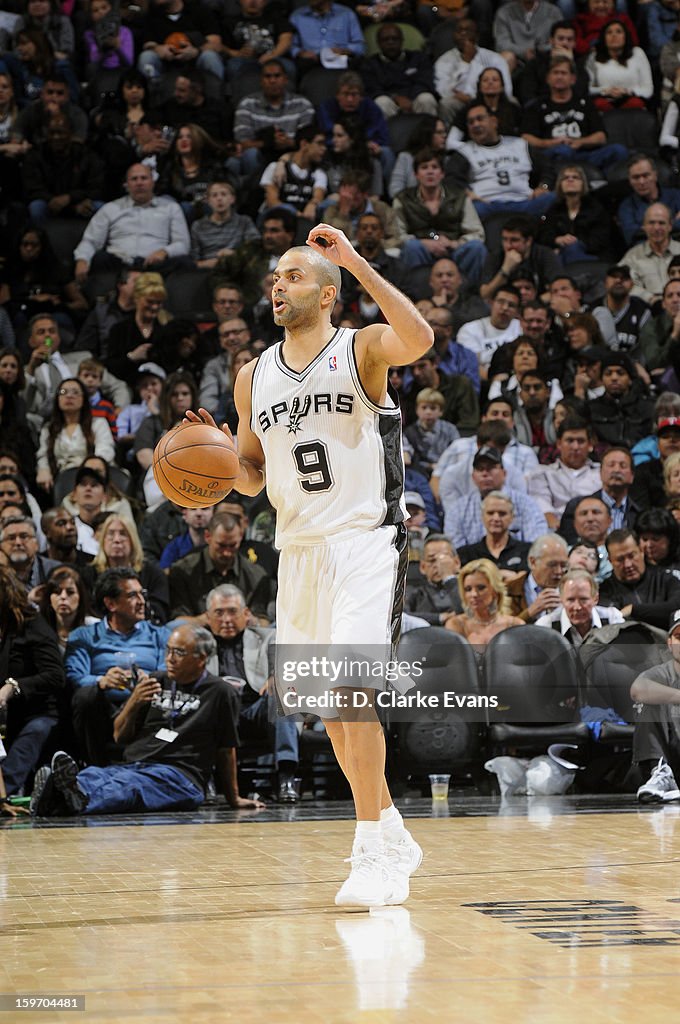 Golden State Warriors v San Antonio Spurs