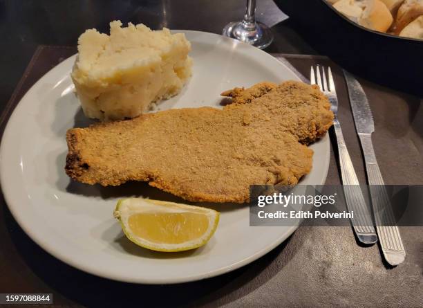 milanese beef - milanese 個照片及圖片檔