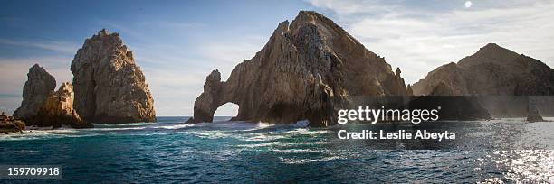 el arco at sunset in los cabos mexico - cabo san lucas stockfoto's en -beelden