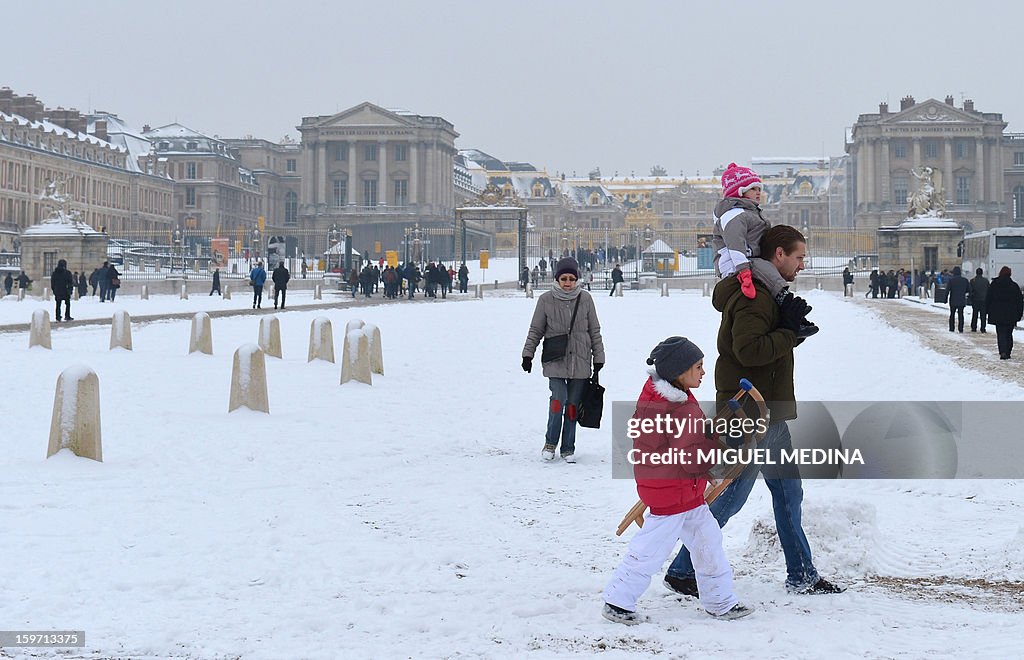 FRANCE-WEATHER-SNOW