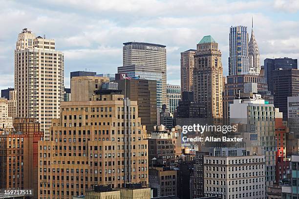 elevated view of midtown manhattan - metlife building fotografías e imágenes de stock