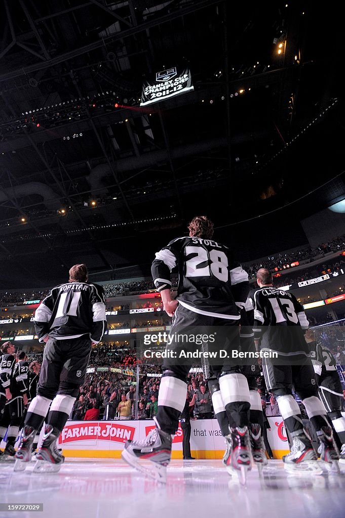 Chicago Blackhawks v Los Angeles Kings