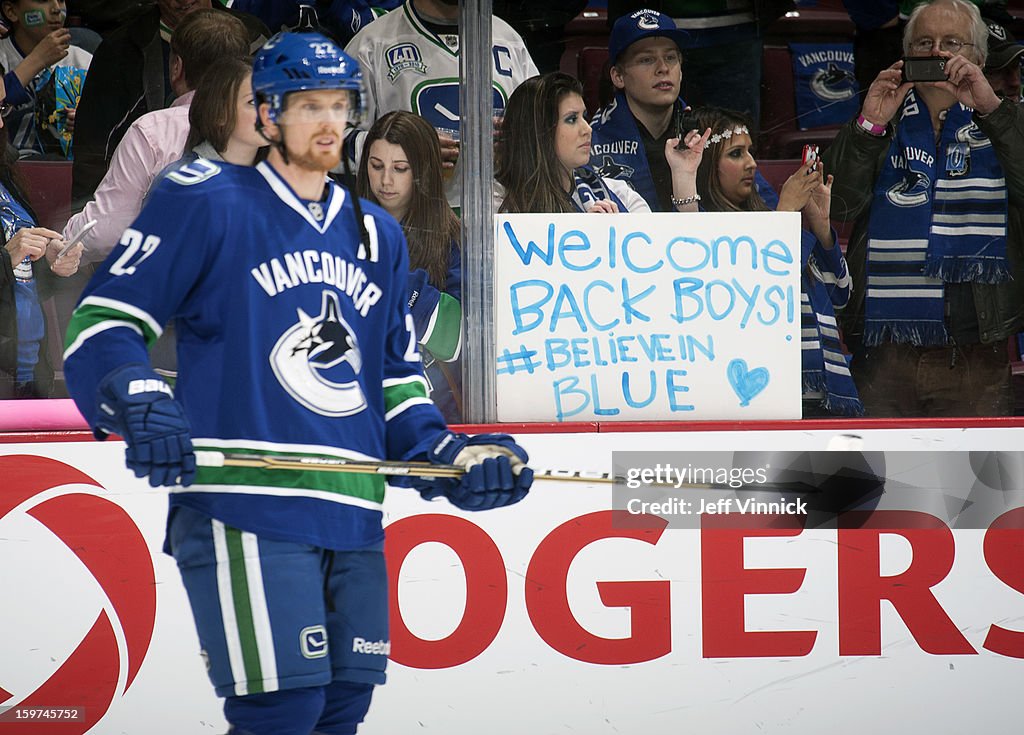 Anaheim Ducks v Vancouver Canucks