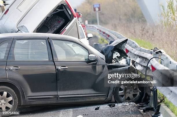 自動車事故 - 自動車事故 ストックフォトと画像