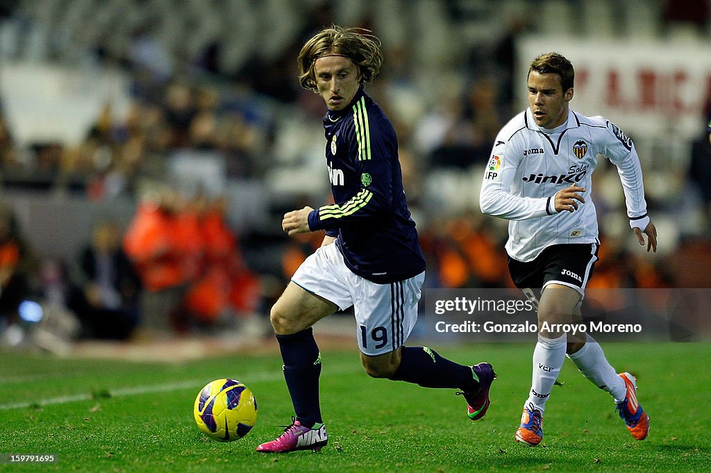 Valencia CF v Real Madrid CF - La Liga