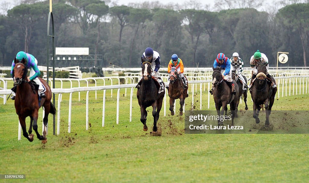 Blind Horse Laghat Runs Premio Demetrio