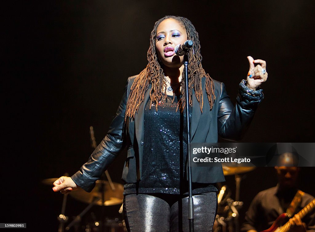 Lalah Hathaway In Concert