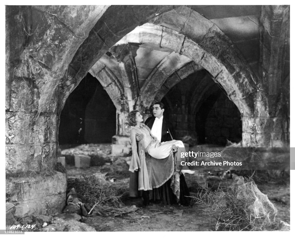 Helen Chandler And Bela Lugosi In 'Dracula' 