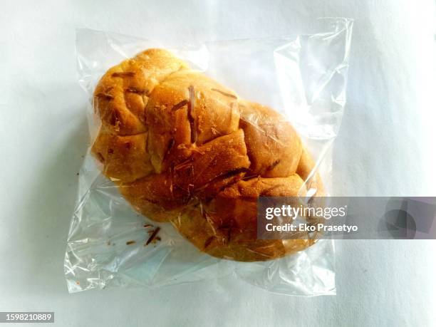 wheat bread packed in plastic - packed lunch - fotografias e filmes do acervo