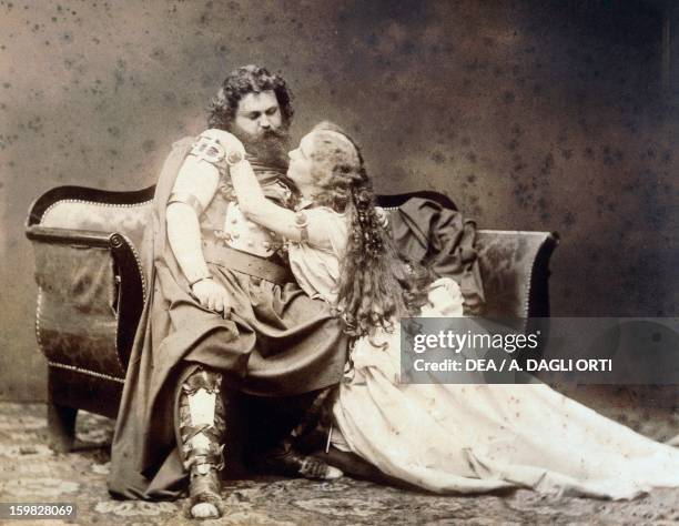 Ludwig Schnorr von Carolsfeld and his wife Malwina Garrigues , in the title roles of Tristan und Isolde , 1857-1859, by Richard Wagner , at the...
