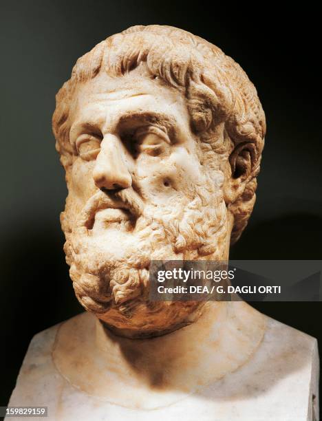 Bust of Sophocles , Athenian playwright. Roman sculpture in marble from the imperial era.