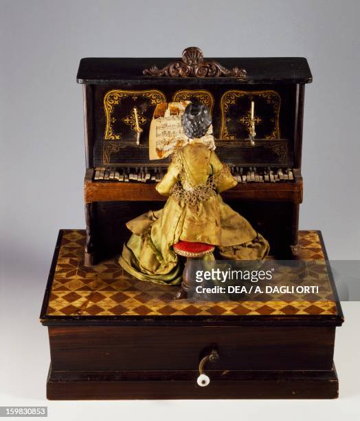 Pianist, music box, 1850-1900. Milan, Museo Del Giocattolo E Del Bambino
