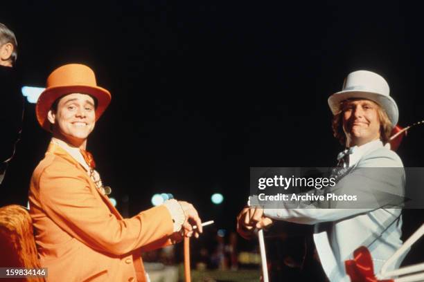 Jim Carrey and Jeff Daniels in a scene from the film 'Dumb & Dumber', 1994.