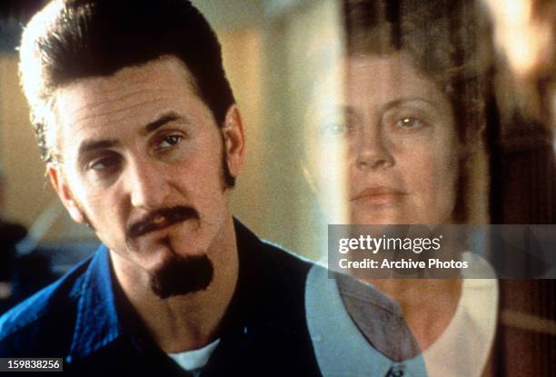 Sean Penn in prison in a scene from the film 'Dead Man Walking', 1995.