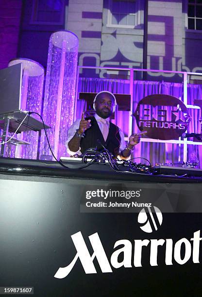Jermaine Dupri spins at the 2013 BET Networks Inaugural Gala at Smithsonian National Museum Of American History on January 21, 2013 in Washington,...
