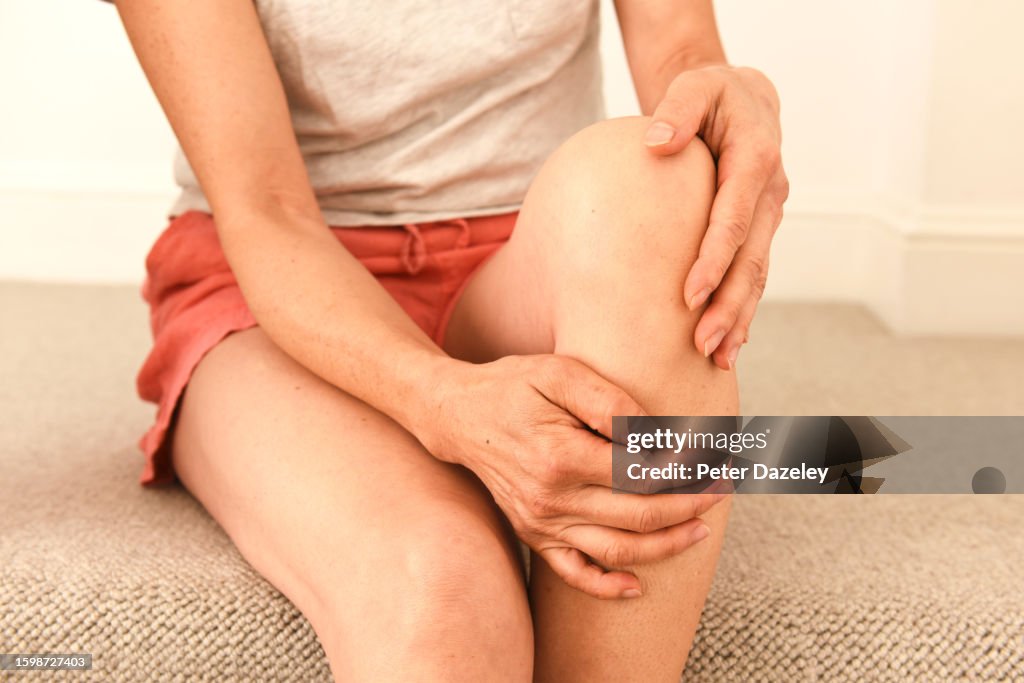 Woman with knee pain