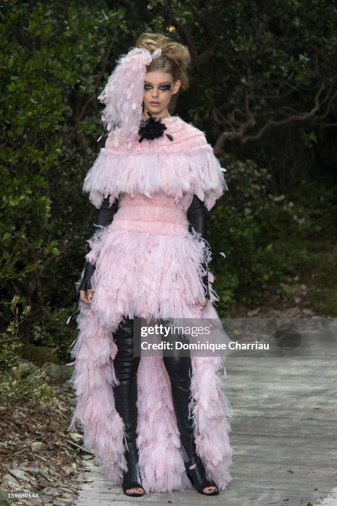 Chanel: Runway - Paris Fashion Week Haute-Couture Spring/Summer 2013